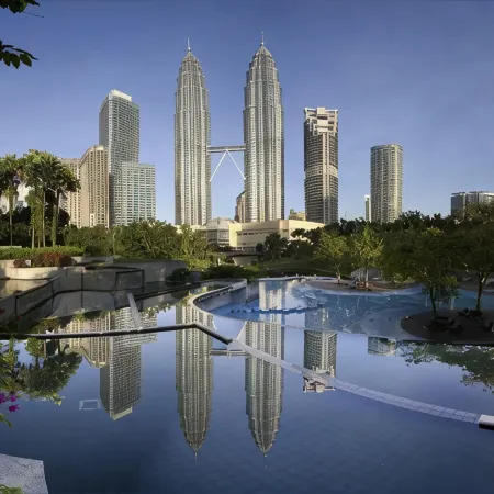 Lotus Hotel Masjid India Отели рядом с достопримечательностью «Торговый комплекс Pertama»