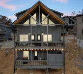 Private Pool/Air Hockey/Hot Tub/Theater Recliner/Near Dollywood and the Island - Private Pools