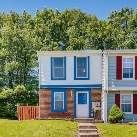 Stay a While Fenced & Stylish 2 Bed 1.5 Bath Family Home Near White Marsh Mall