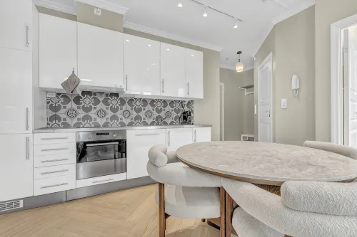 Urban Elegant Apartment - 3 ดาว