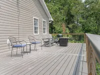 Sunrise Mountain Escape - Modern 1 Bed, 1 Bath - Gorgeous Views Near Brpw & I-77 - 4-Star