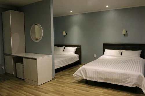Bexco Hostel B&B - Hostels