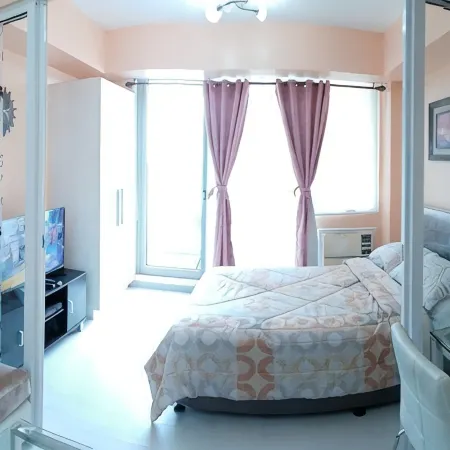 Azure Luxury City Suites by Vacationsph