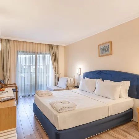 L'Ancora Beach Hotel