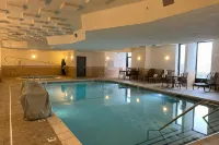 EVEN Hotel DETROIT NORTH - TROY by IHG - Pools