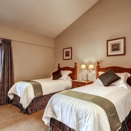 GetAways at Falcon Point Resort