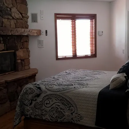 Unique Executive Multi Level Residence Unparalleled Views WiFi Sat Hot Tub