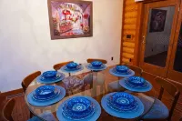 Wild Vines Log Cabin .5miles from Ky Lake, Hot Tub, Pool Table, 1500sqft Venue! - 2-Star