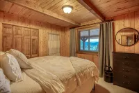 Home with incredible views perfect for large groups - 4-Star