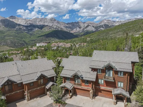Epic San Sophia Views: Luxury Mtn Village Home, Ski-in/Out & Oxygen Bar, Hot Tub - Wifi