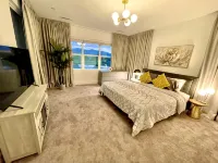 "Luxury Lakefront Paradise: Heated Pool Haven with Unrivaled Views" - balcony