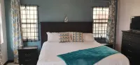 C-Vue Villa (Pool  AC  Gated  Sea Front ) - balcony