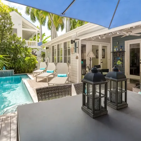 Casa De Cuba A Beach House - Cuban Flair Steps From Duval