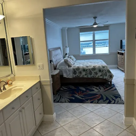 Luxury Beachfront Condo • 2 Parking • Fast WiFi • Walk to Dining & Shops