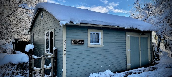 Downtown Bozeman Bungalow, pet friendly with private fenced yard Hotels in Bozeman