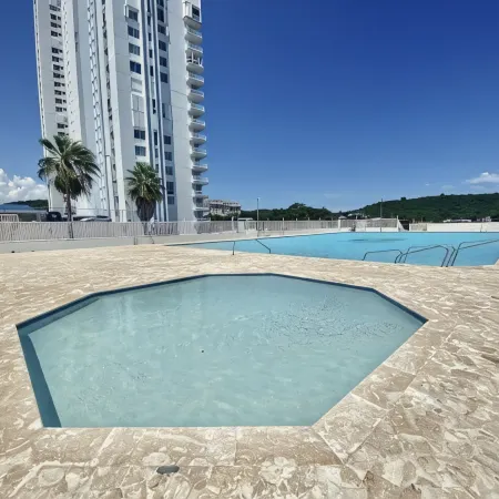 Aqua Salada Window 27 Ocean/Marina View with POOL- 5 min from beach