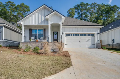Citrus Cottage: Comfy - Hwy 10 - Peaceful Retreat - Boutique