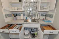 City View Suite Unit #6 -2 Br 1BA in Serene Fairport Harbor - Alojamientos