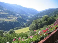 Old Farmhouse at 1,100 m Altitude Between Katschberg and Lake Millstätter See. - 2-Star