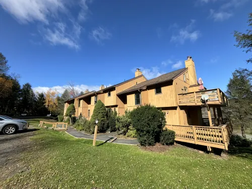 Cozy Ski On/Off Condo Located at Hunter Mountain