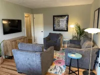 1133 the 3 Oaks 30 Night Fully Furnished Stay at a Great Price. Full Amenities! - 3-Star