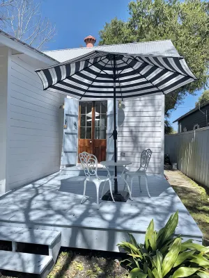 Beautifully Renovated 3-bedroom cottage in Old Town BSL.  Close to Everything! - 4 stjerner