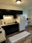 Cozy 2Br • Firepit • Minutes to Downtown & UW Campus • Near Lake Winnebago - บังกะโล