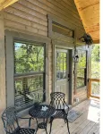 Bear Top Junior Small Cabin w EV Charger - 2 étoiles