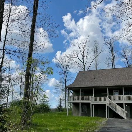 Cozy, modern home 1 mile to Wisp & Deep Creek Lake