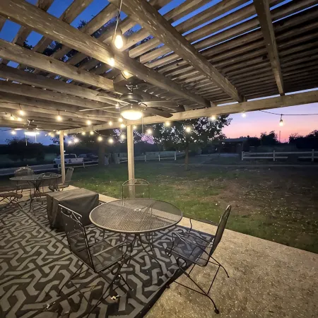 Hill Country Home; King & Queen Suites; Game Room, Office & Fire Pit - Kerrville
