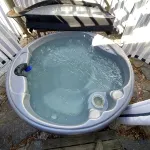 Authentic NC Log Cabin~Pond View~Hot Tub~Fresh Eggs - Hytter