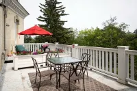 Brick Haven, 2 bedroom condo in the Grand Traverse Commons - 4-نجوم