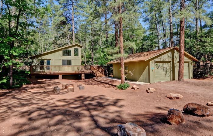 Simply Wonderful....Fully Remodeled Cabin in Pine, AZ