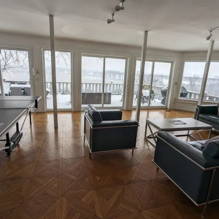 Majestic RiverView Estate - Breathtaking Views Отели в г. Фишкилл