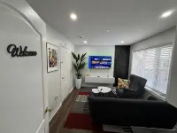 Cozy Two-Level Apartment with Separate Entrance in Brampton