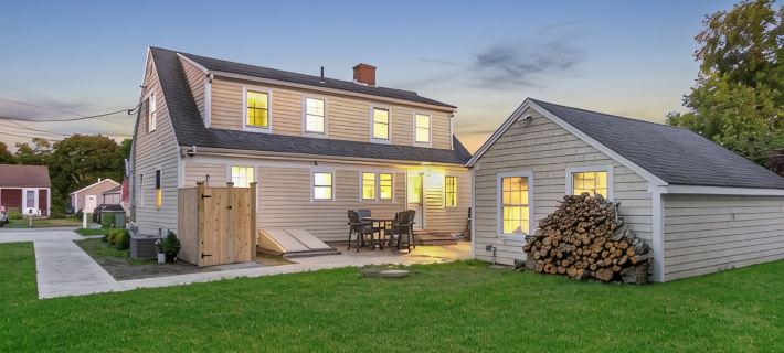 Brand New 5BR - Pool, Hot Tub, A/C – Walk to Beach, Main St Ferry - Sleeps 12 Hotels in Barnstable