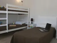 Adonis Grandcamp - Résidence les Isles de Sola Hotéis em Lower Normandy