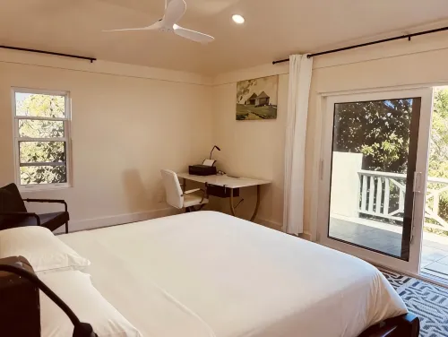 Lo Key Cottages, the Beehive - Boutique