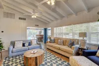 Downtown Delray Beach House, Heated Pool, 5 min to Atlantic Ave - Wi-Fi