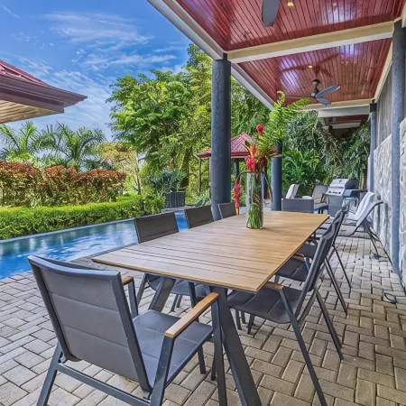Exotica-All Suite House & Killer Views. On-site Staff-Gated Community-Paved Road