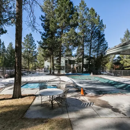NEWLY RENOVATED Basecamp for Outdoor Adventures w/ BBQ, Shared Hot Tub & Pool