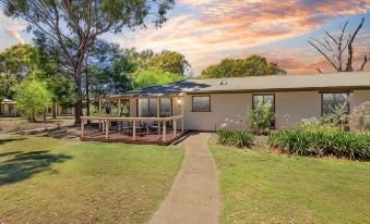 Winbi River Resort Holiday Rentals