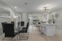Charming, nicely furnished, 4-bedroom House in Richardson - Kitchens