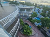 China Town Hotel - Pools