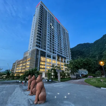 Ipoh Sunway Onsen Suites and Tambun Guesthouse , 3-14Pax 2Parking by Iwh