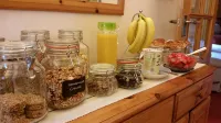 Mandeley Guest House - servizio colazione