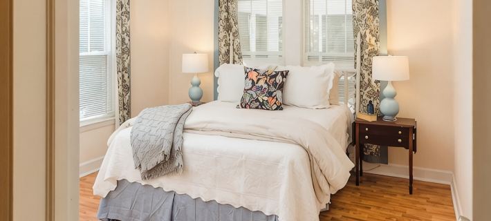 Closest to DOWNTOWN! Pet Friendly Hotels in Hall County