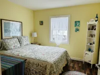Quiet guest cottage-private setting!  Hiking, boating, swimming, wildlife near. - Wifi