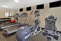 Spark by Hilton Akron Fairlawn - Gym