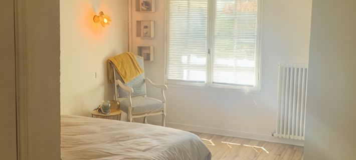 Ground Floor Flat with Garden -  Furnished Holiday Home- All Comforts - Wifi サントのホテル